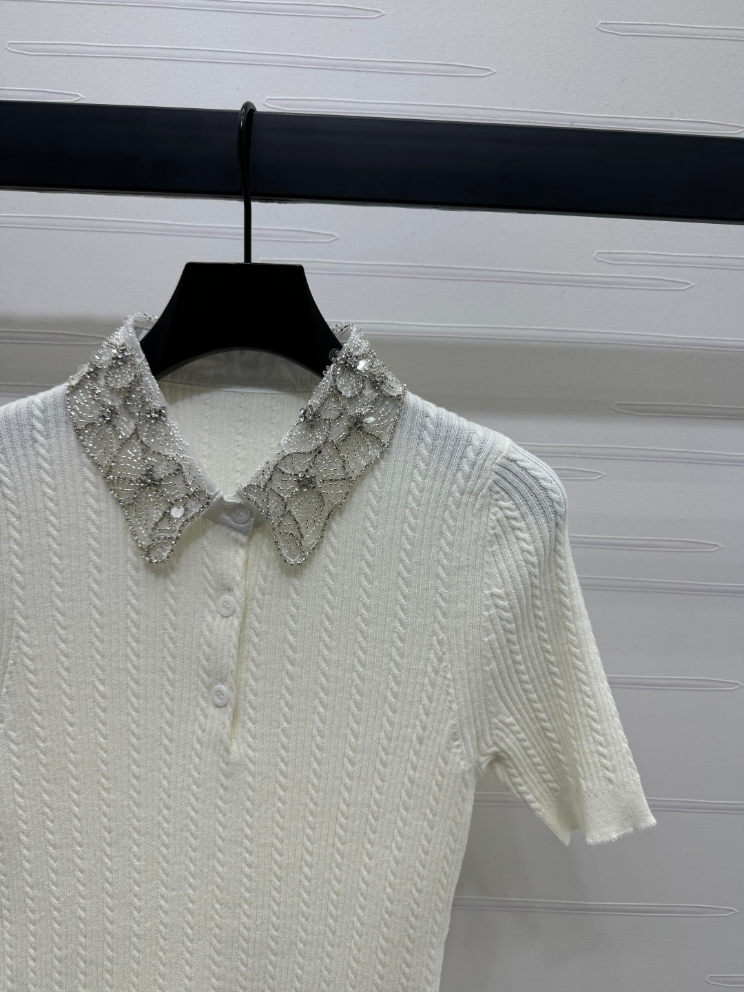 MIU 25S SHORT SLEEVE BEADED COLLAR SHIRT 264247