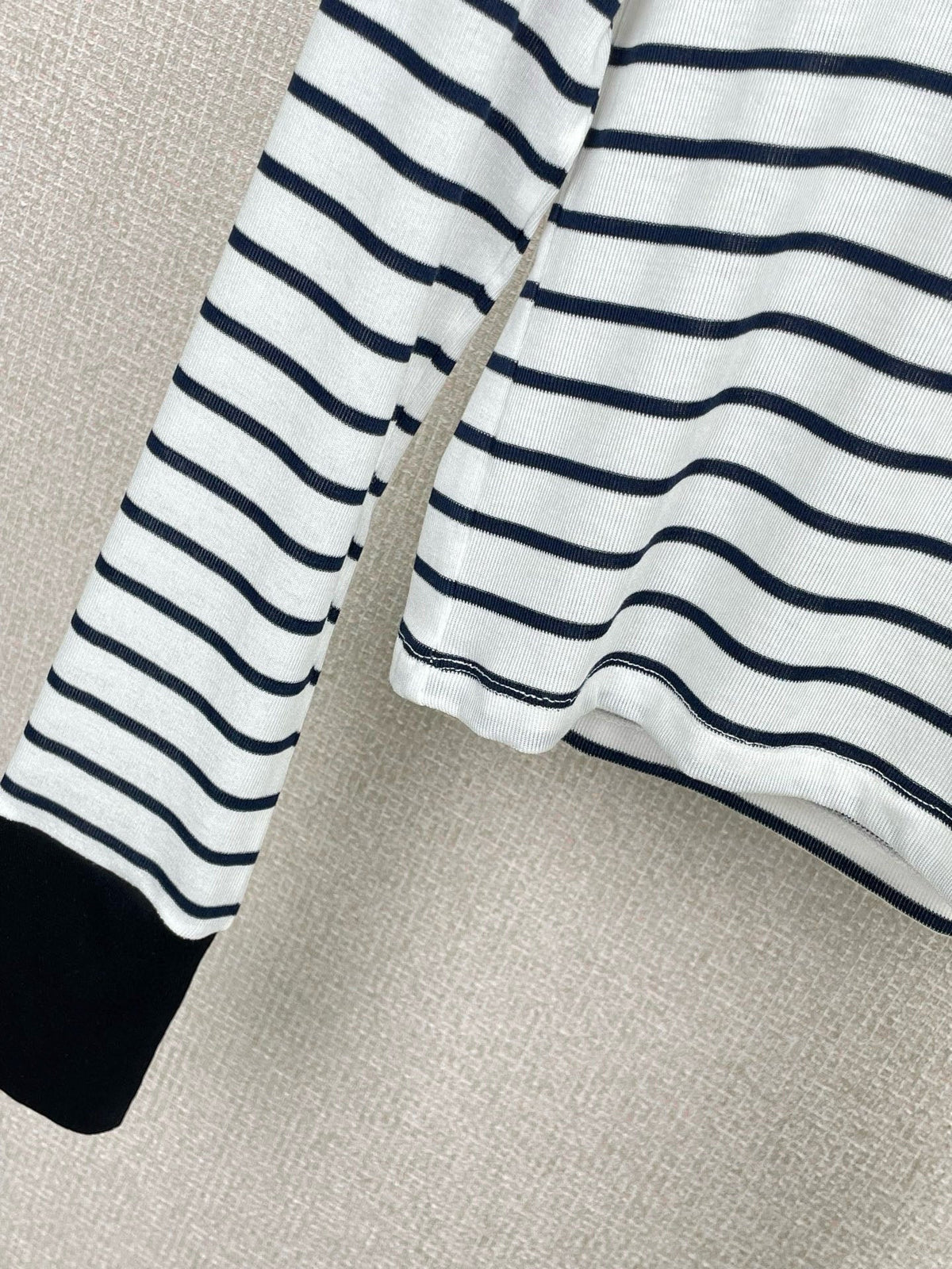 PRADA T-SHIRT STYLE 17
