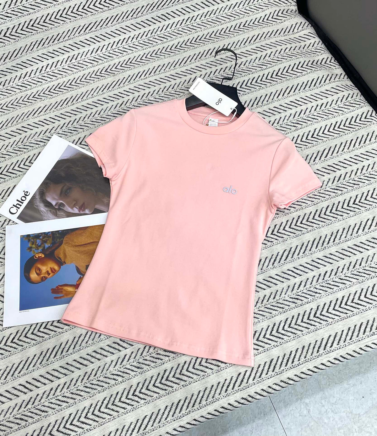 ALO T-SHIRT STYLE 116