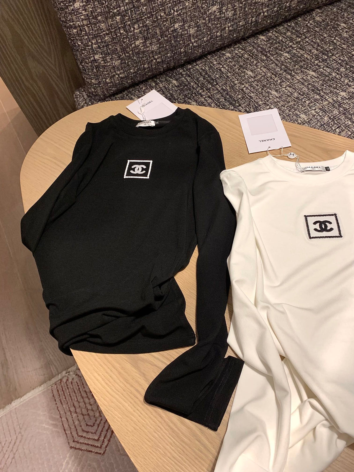 CHANEL 25S LONG SLEEVE T SHIRT STYLE 105